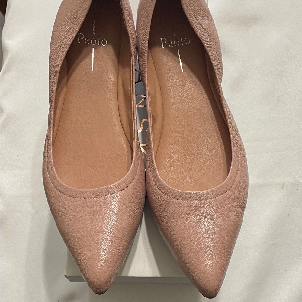 Paolo Women's Blush Leather Flats